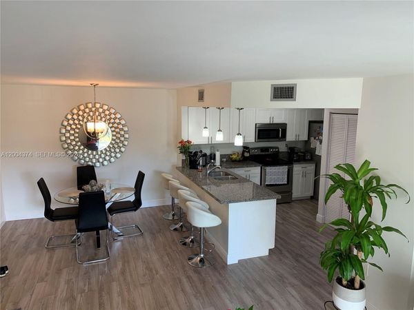 8660 SW 212th St , Unit 305, Cutler Bay, FL 33189