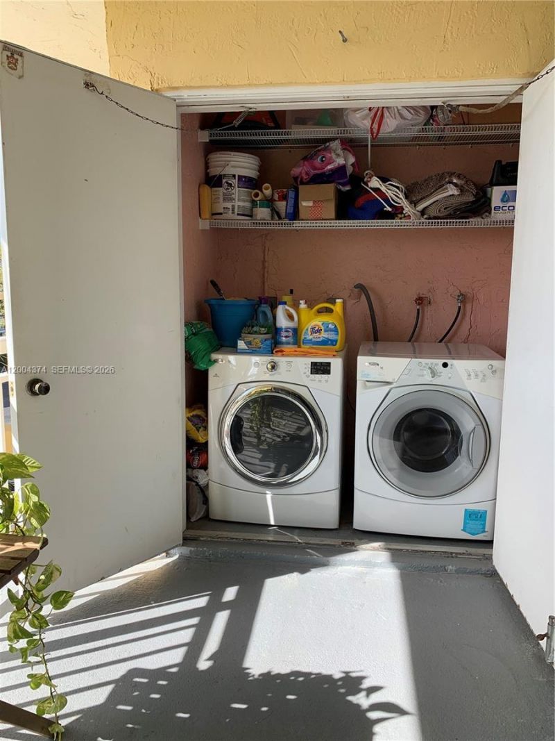8660 SW 212th St, Unit 305, Cutler Bay, FL 33189 Photo