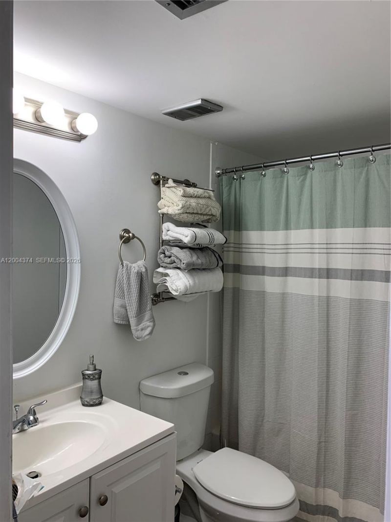8660 SW 212th St, Unit 305, Cutler Bay, FL 33189 Photo