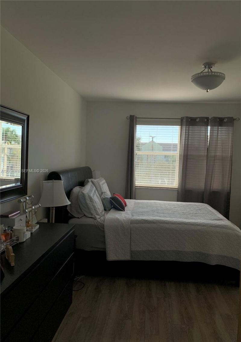 8660 SW 212th St, Unit 305, Cutler Bay, FL 33189 Photo