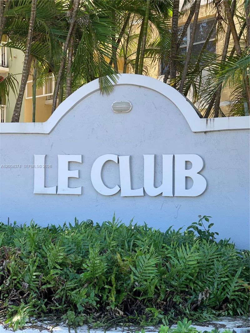 8660 SW 212th St, Unit 305, Cutler Bay, FL 33189 Photo
