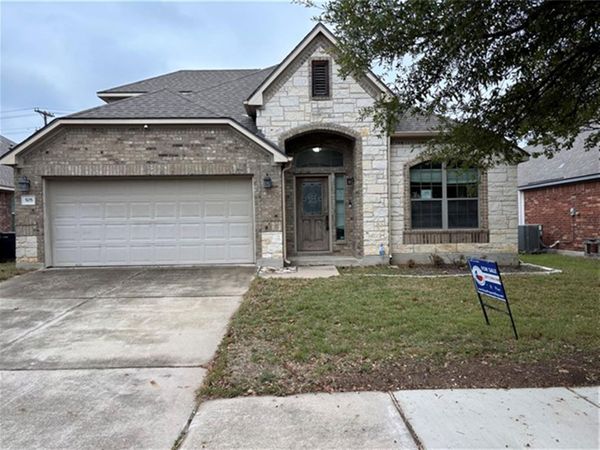 505 Bluehaw DR, Georgetown, TX 78628