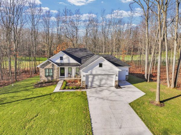 142 Questview Drive, Houghton Lake, MI 48629