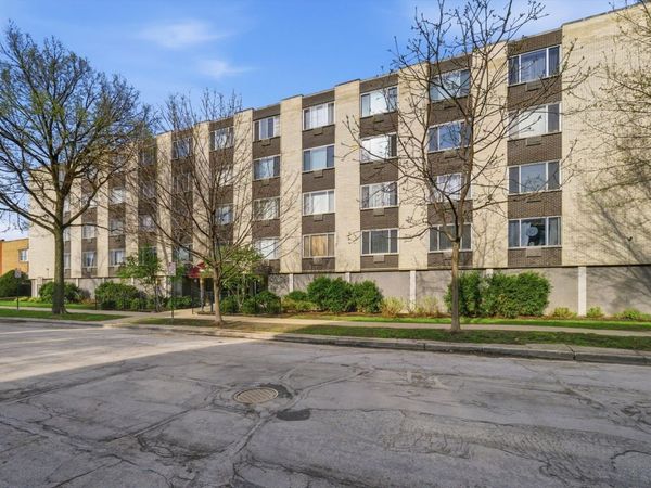 201 S Maple Avenue , Unit 103, Oak Park, IL 60302