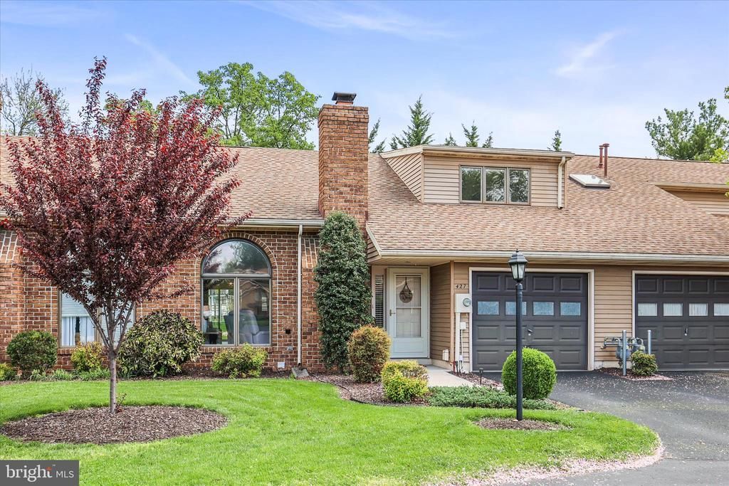 427 DEERFIELD DRIVE, HANOVER, PA 17331