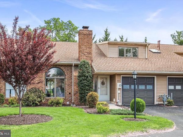 427 DEERFIELD DRIVE, Unit 427, HANOVER, PA 17331