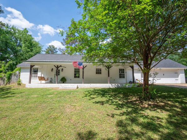 2126 Neilson, Steens, MS 39766
