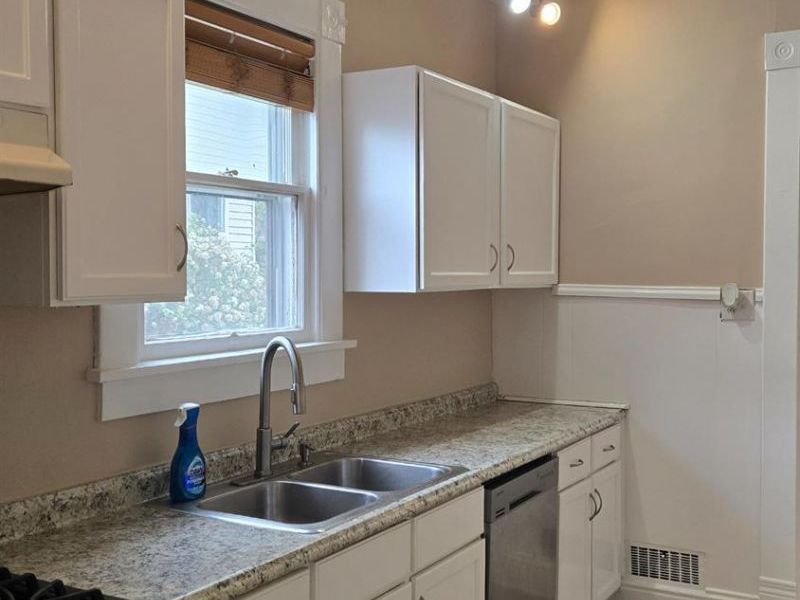 315 E Center Street, Blanchester, OH 45107 Photo 9