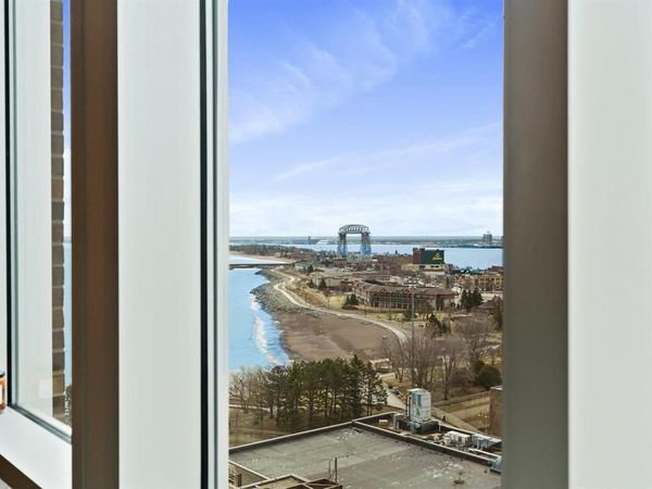 311 E Superior Street , Unit 1006, Duluth, MN 55802