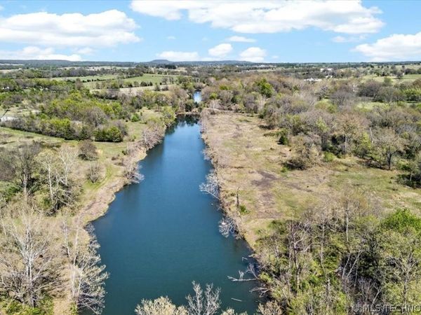 E County Road 1220 , Keota, OK 74941