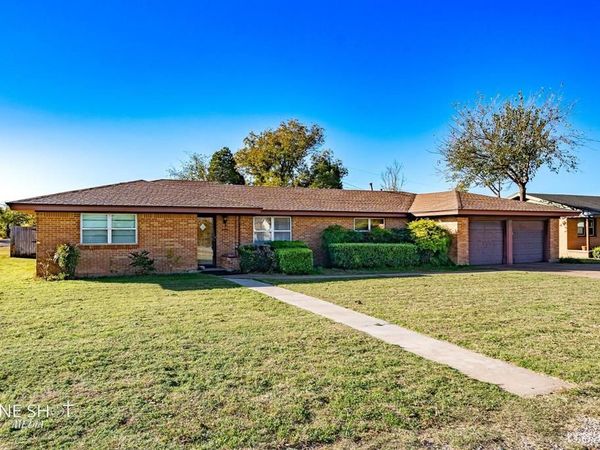 509 8th Street , Merkel, TX 79536