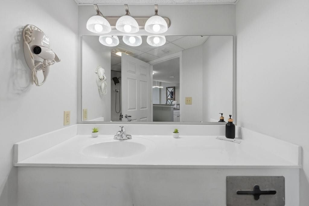 2501 S Ocean Blvd.  Photo 23