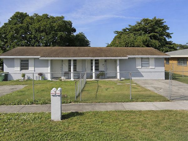 19110 SW 113th Place, Miami, FL 33157
