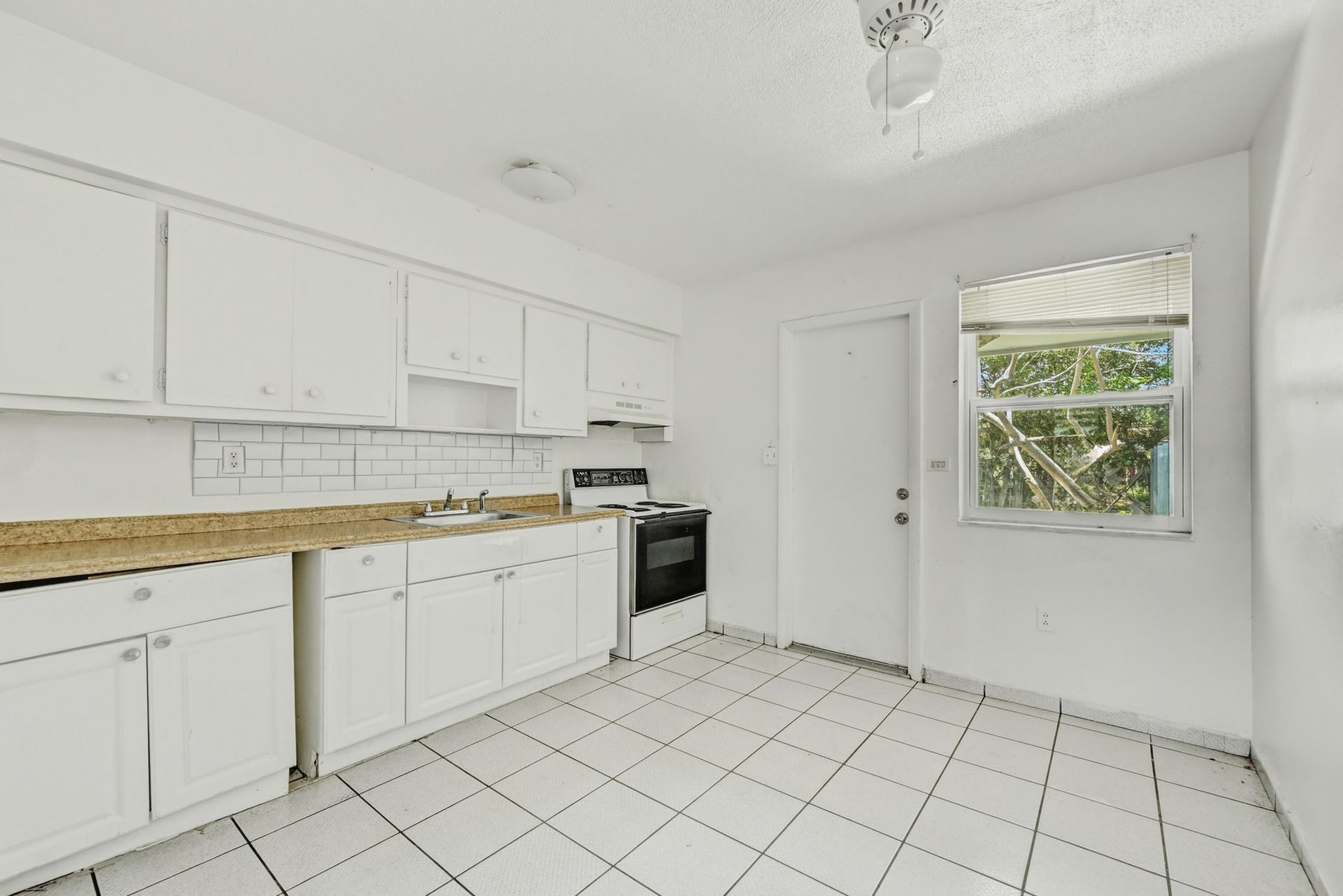 19110 SW 113th Place, Miami, FL 33157 Photo