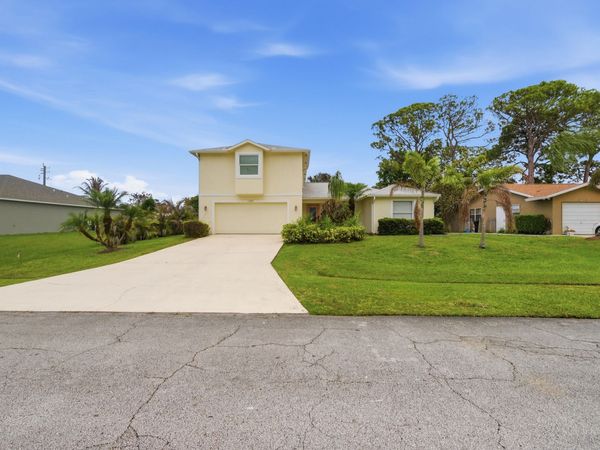 1707 SE Manth Lane, Port St. Lucie, FL 34983