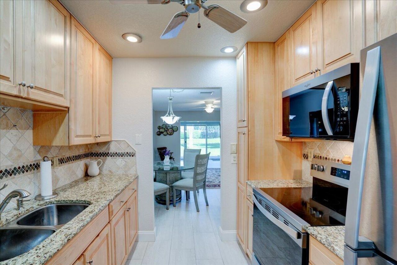 100 Leisure Lake Circle, Unit 109, Boynton Beach, FL 33426 Photo