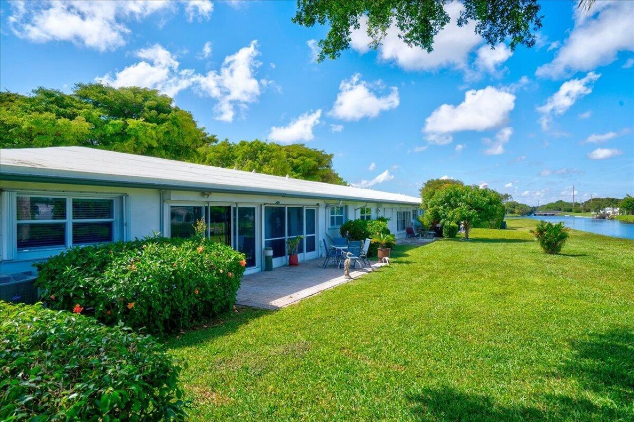 100 Leisure Lake Circle, Unit 109, Boynton Beach, FL 33426 Photo