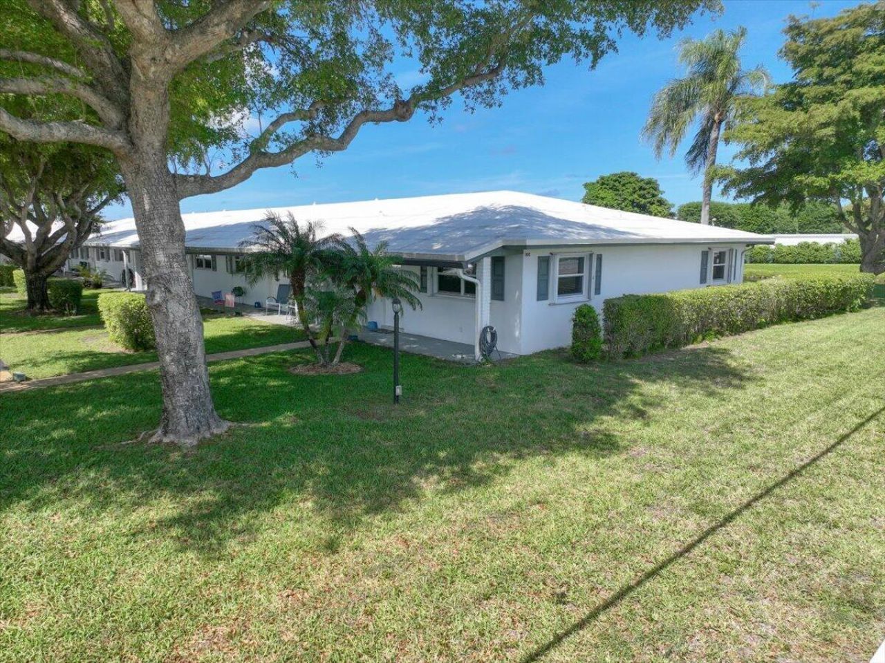 100 Leisure Lake Circle, Unit 109, Boynton Beach, FL 33426 Photo