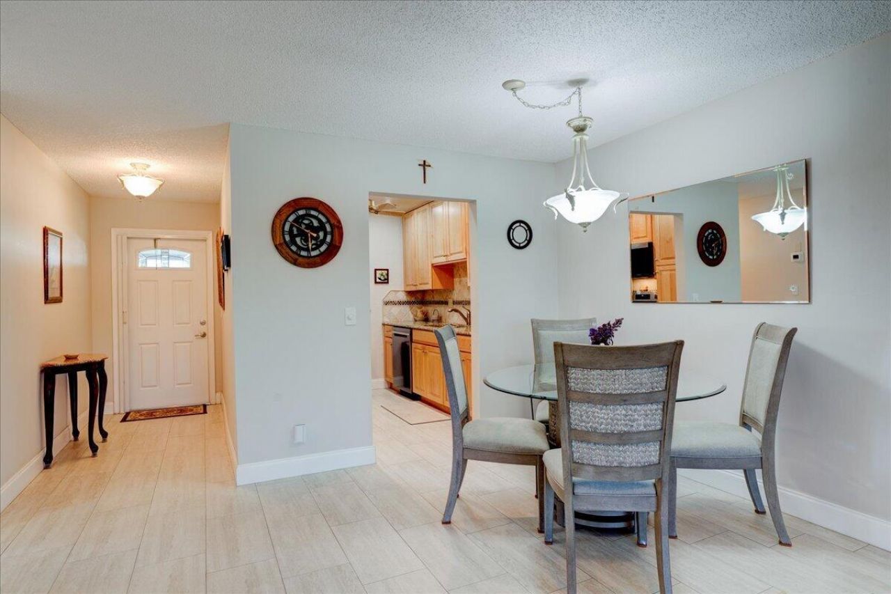 100 Leisure Lake Circle, Unit 109, Boynton Beach, FL 33426 Photo