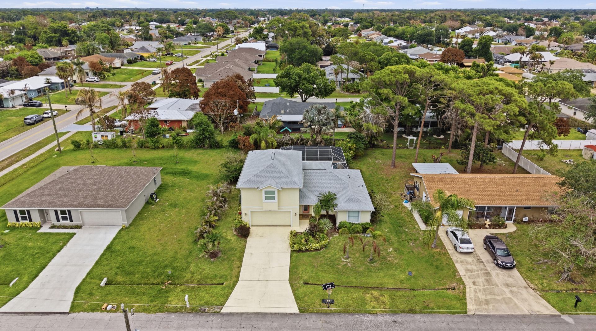 1707 SE Manth Lane, Port Saint Lucie, FL 34983 Photo
