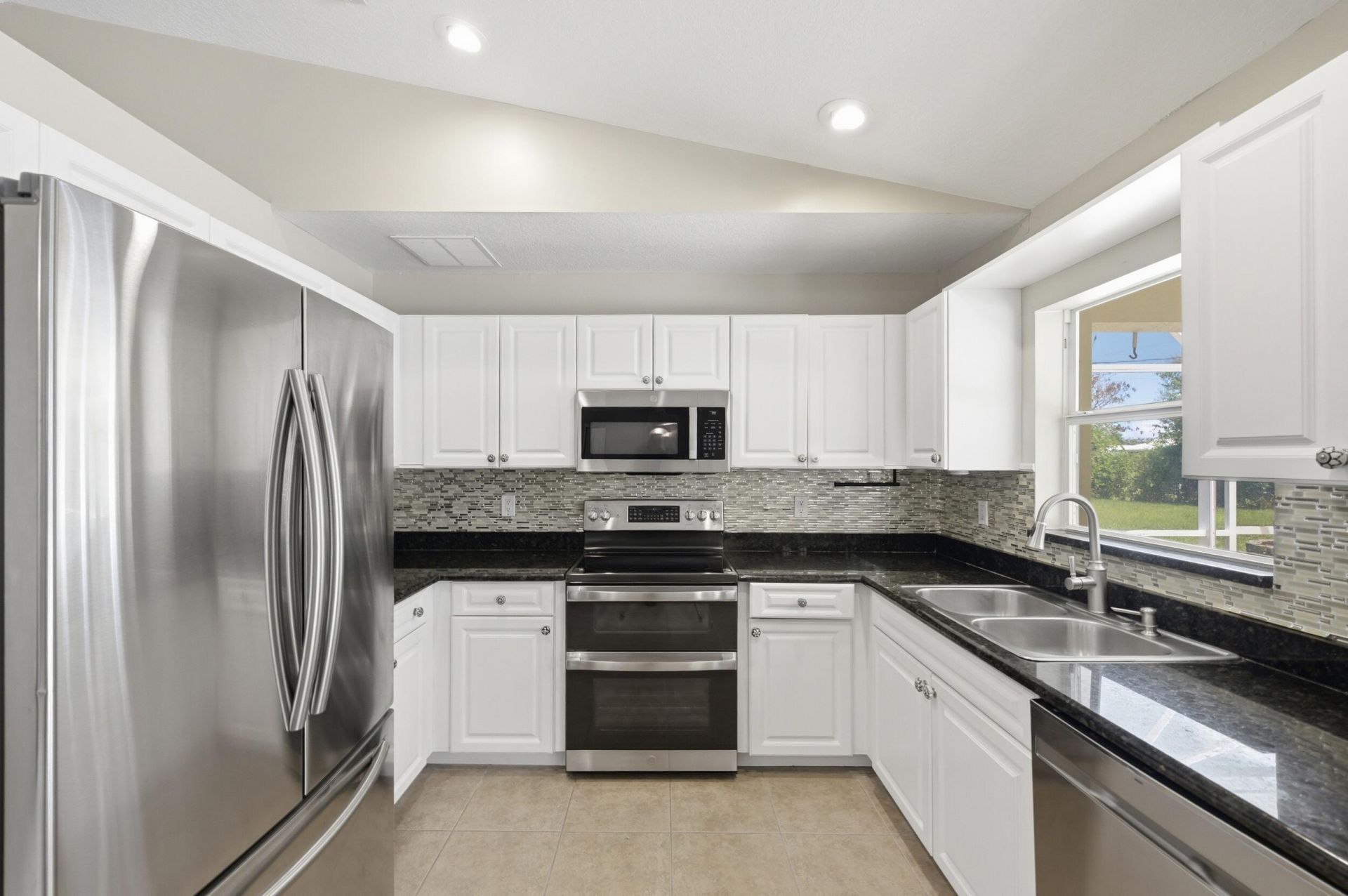 1707 SE Manth Lane, Port Saint Lucie, FL 34983 Photo
