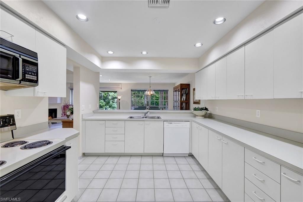 20190 Golden Panther Dr , Unit 3, Estero, FL 33928 Photo