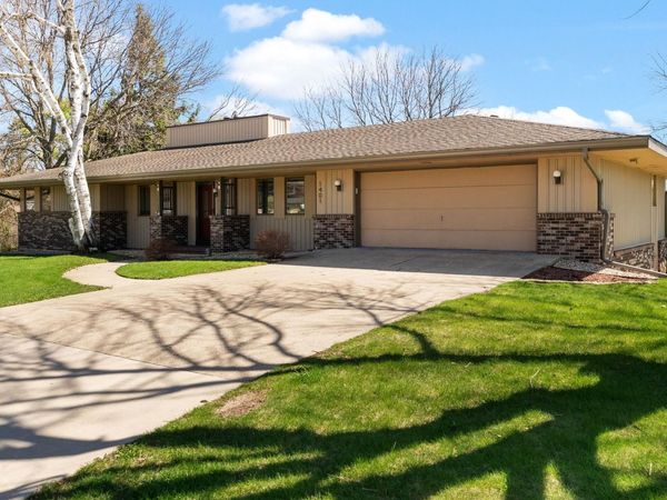 1401 E Garfield Street, Mount Horeb, WI 53572