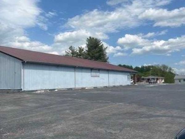 504 W Main Street, Byrdstown, TN 38549