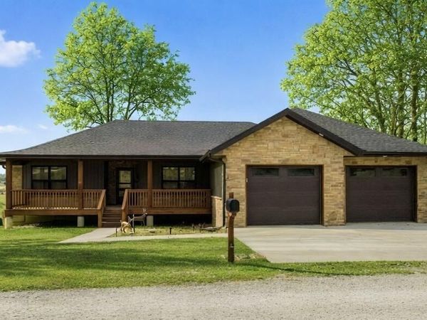 183 Sunshine Avenue , Cabool, MO 65689