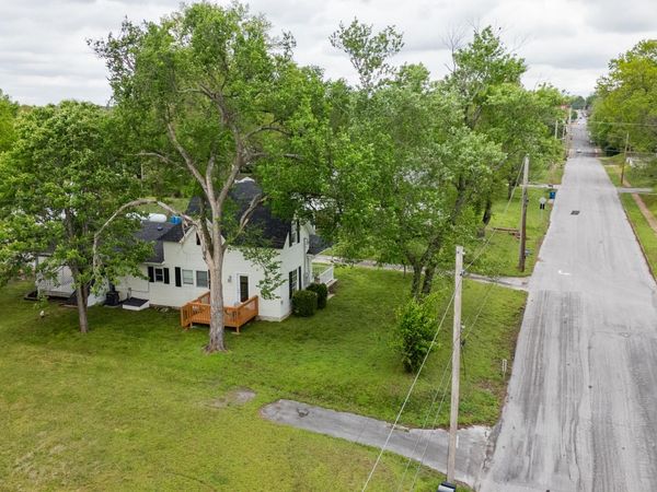 901 W Church Street, Ozark, MO 65721