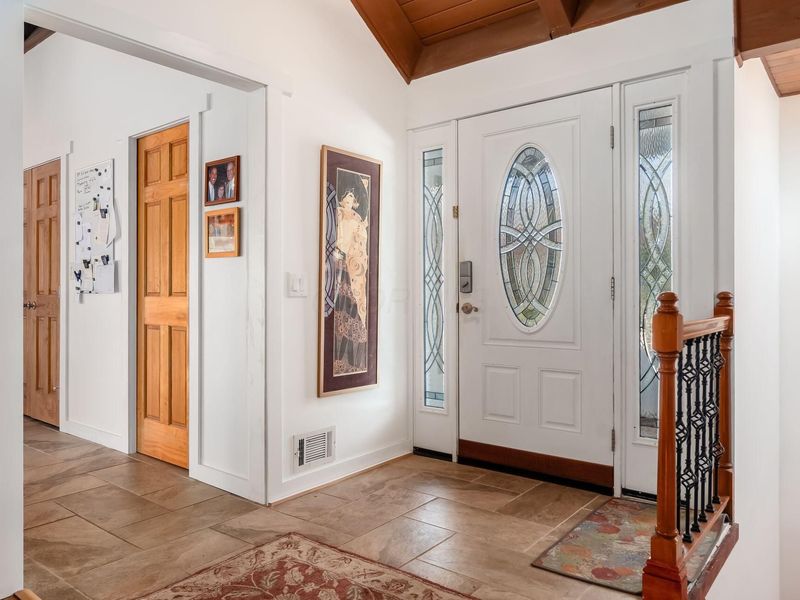 451 Fairlawn Drive, Columbus, OH 43214 Photo 10