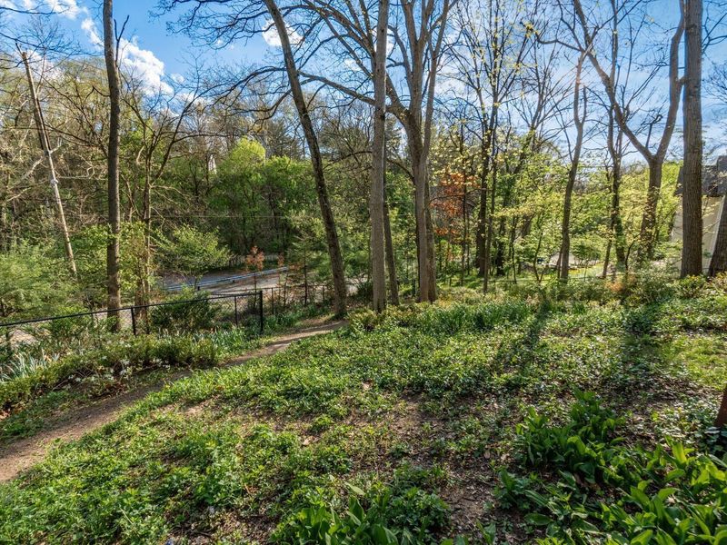 451 Fairlawn Drive, Columbus, OH 43214 Photo 6