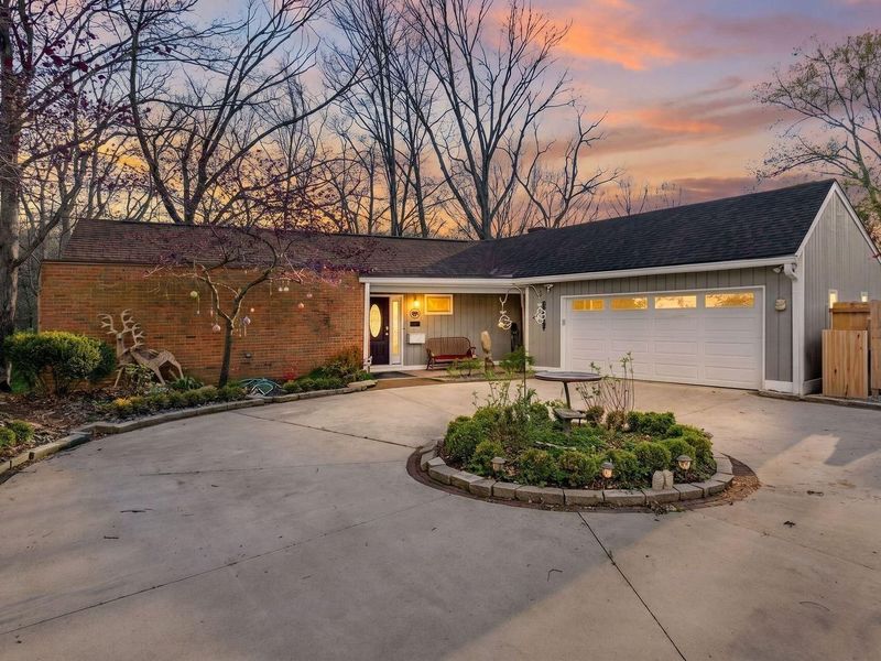 451 Fairlawn Drive, Columbus, OH 43214 Photo 8