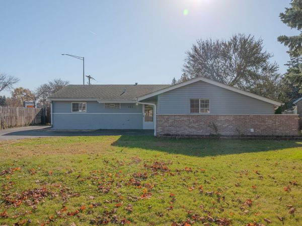 101 Edgehill Drive , Bolingbrook, IL 60440