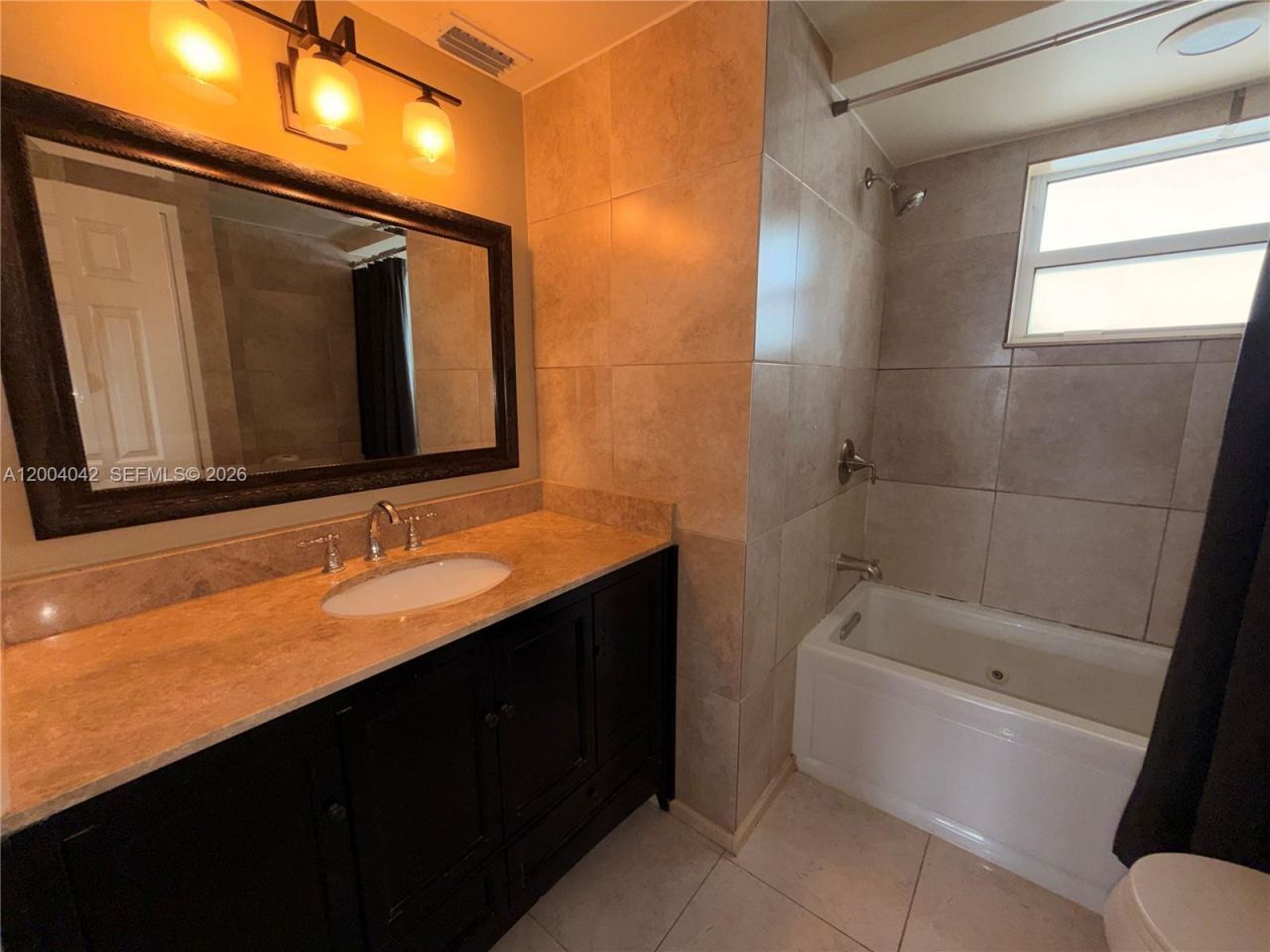 1075 NE Miami Gardens Dr, Unit 306, Miami, FL 33179 Photo