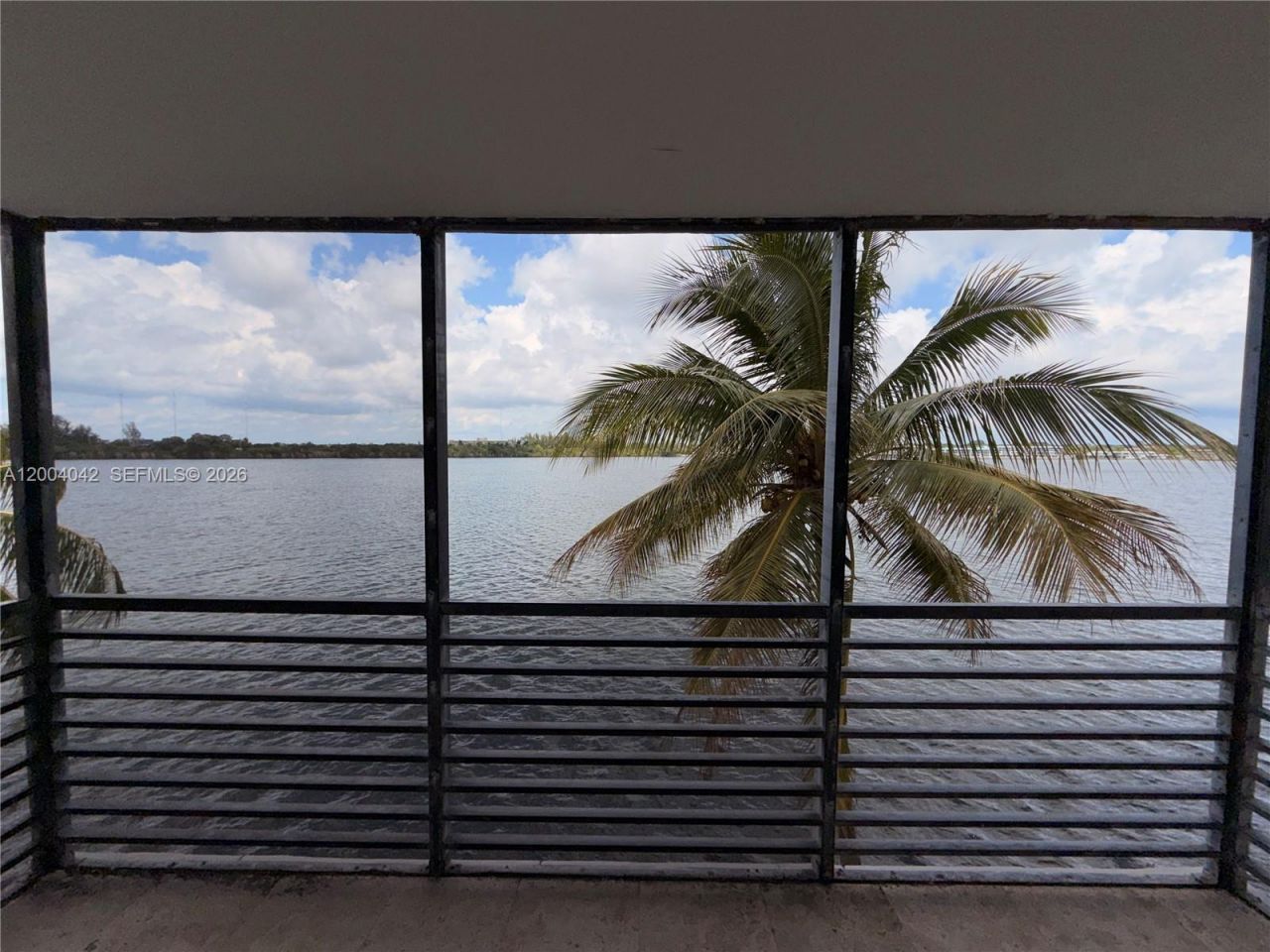 1075 NE Miami Gardens Dr, Unit 306, Miami, FL 33179 Photo