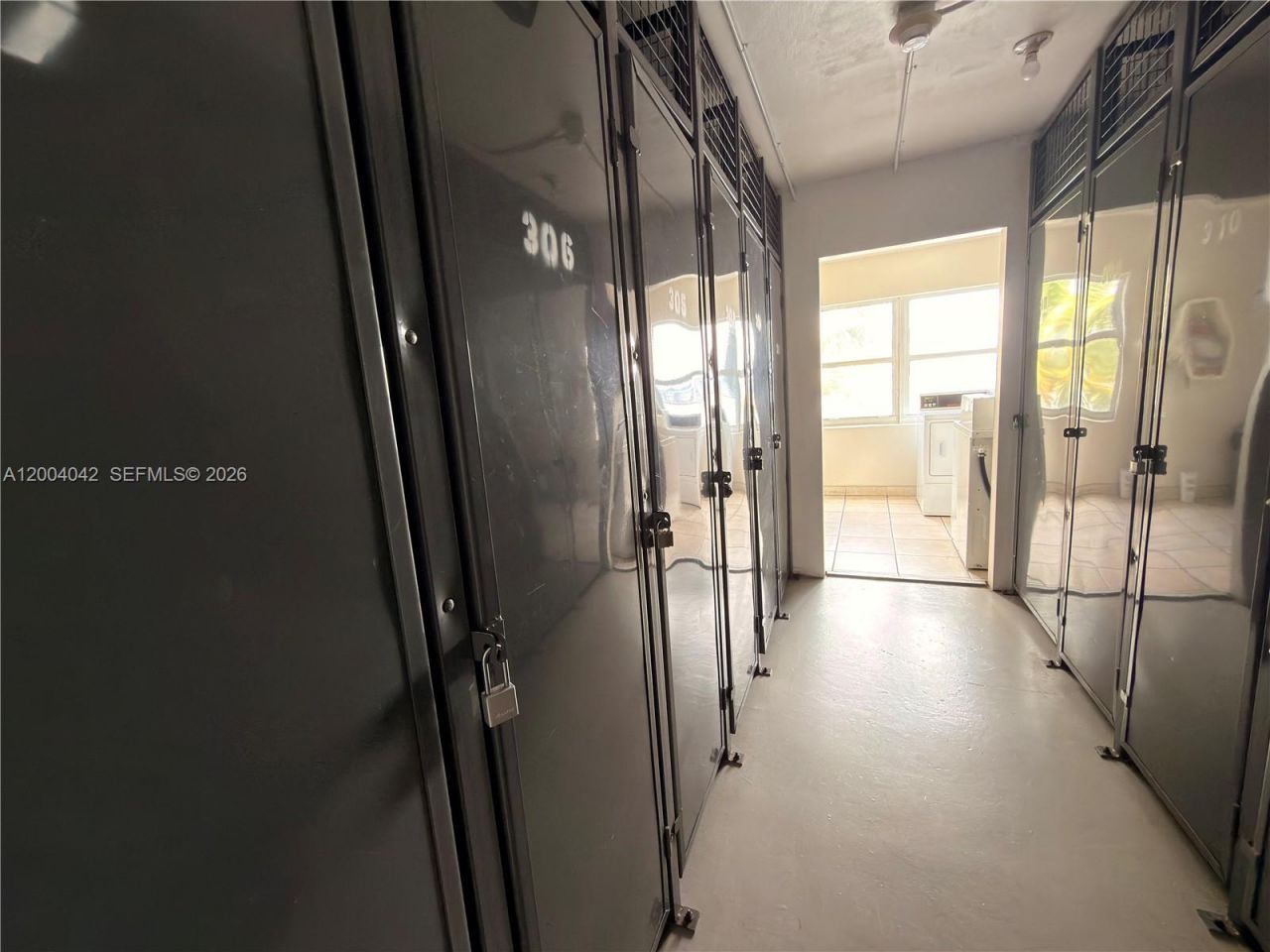 1075 NE Miami Gardens Dr, Unit 306, Miami, FL 33179 Photo