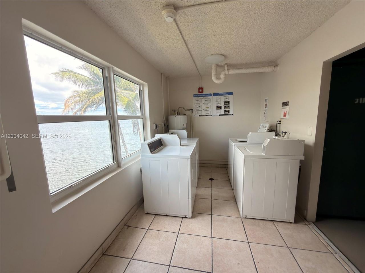 1075 NE Miami Gardens Dr, Unit 306, Miami, FL 33179 Photo