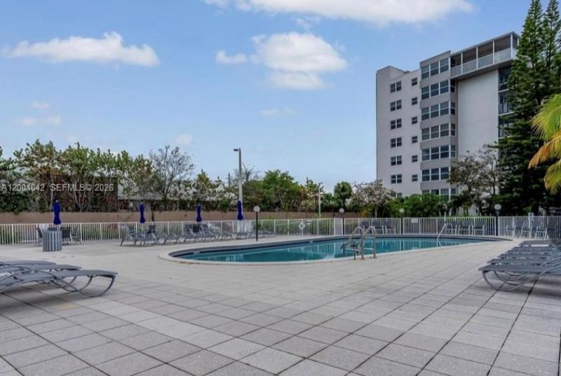 1075 NE Miami Gardens Dr, Unit 306, Miami, FL 33179 Photo