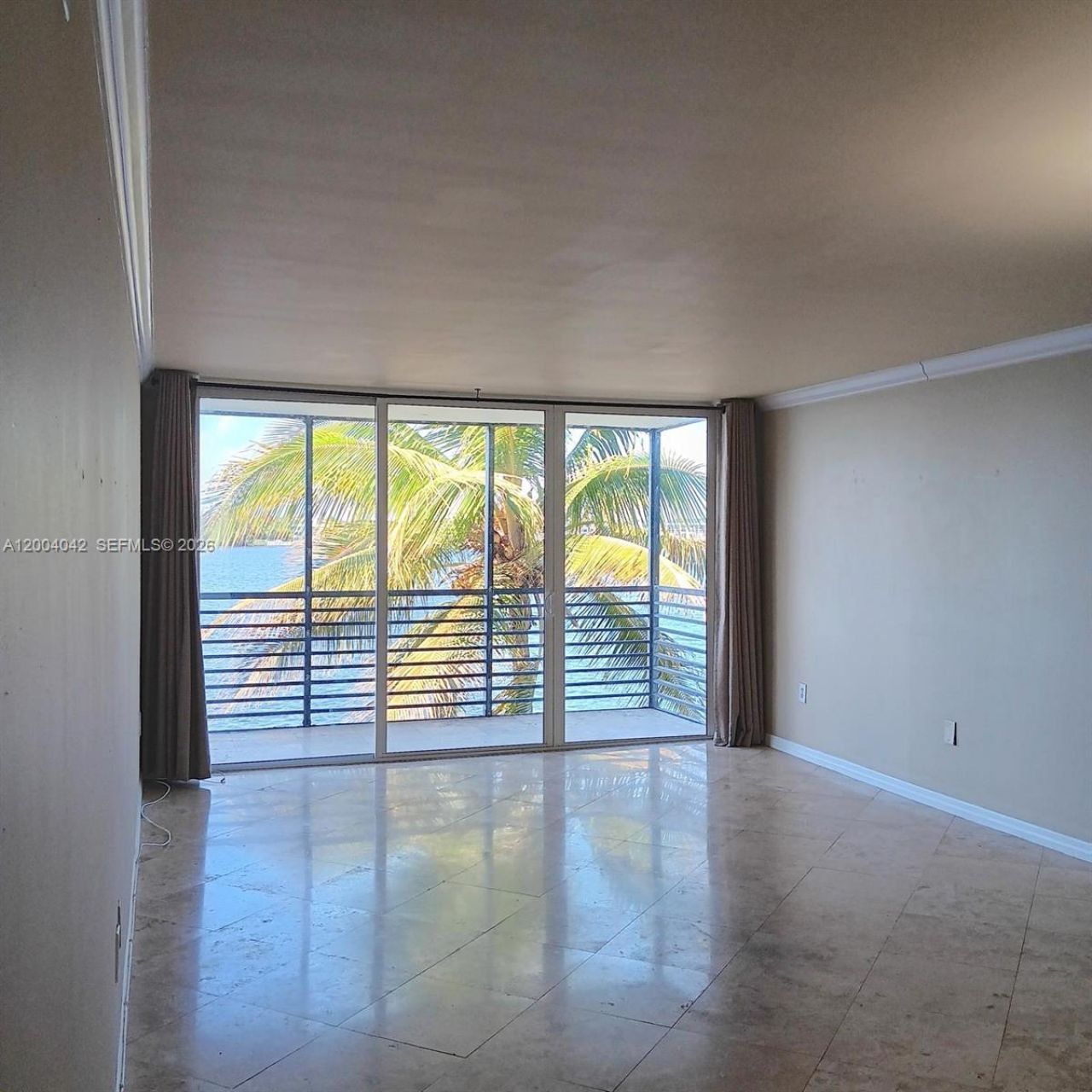 1075 NE Miami Gardens Dr, Unit 306, Miami, FL 33179 Photo