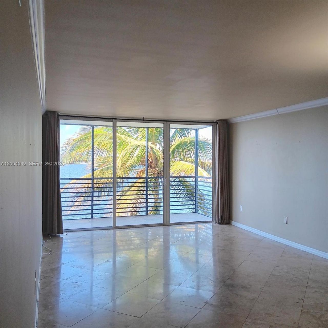 1075 NE Miami Gardens Dr, Unit 306, Miami, FL 33179 Photo