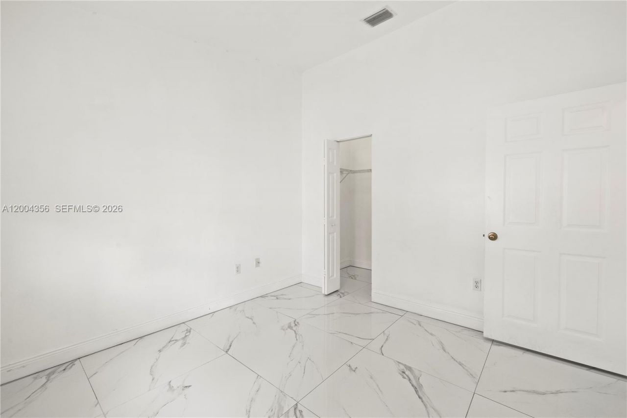 631 NW 79th Ter , Unit 204, Pembroke Pines, FL 33024 Photo