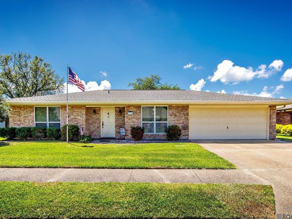 214 Raywood Dr, Houma, LA 70360