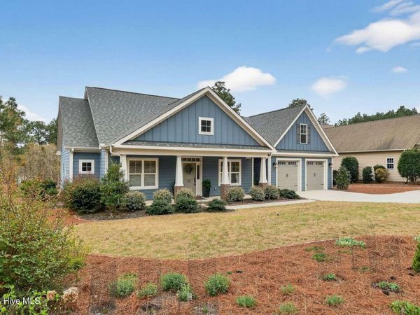 127 Longleaf Drive , West End, NC 27376