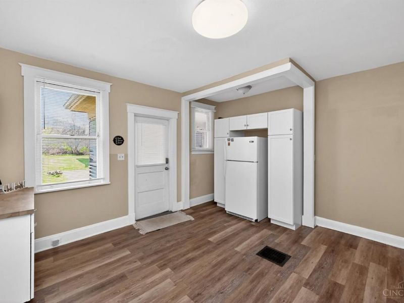 1586 W Galbraith Road, North College Hill, OH 45231 Photo 15