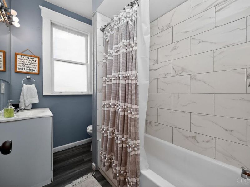 1586 W Galbraith Road, North College Hill, OH 45231 Photo 16