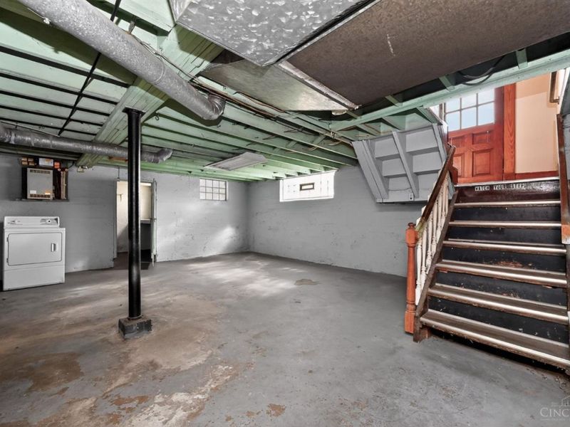 1586 W Galbraith Road, North College Hill, OH 45231 Photo 35