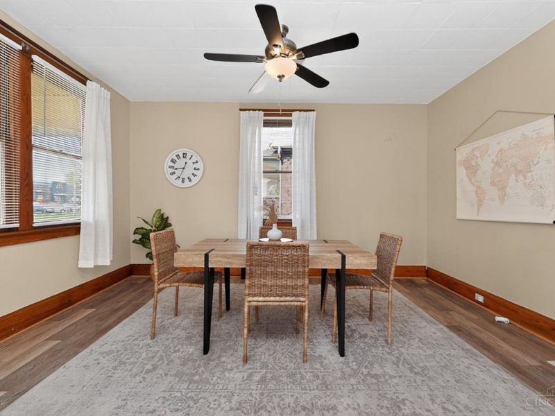 1586 W Galbraith Road, North College Hill, OH 45231 Photo 6