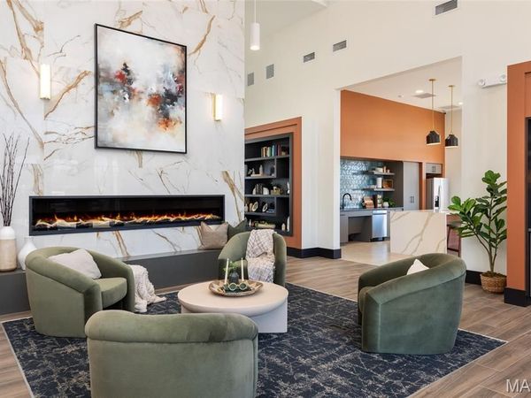 1000 Centennial Club Dr , Lake St Louis, MO 63367