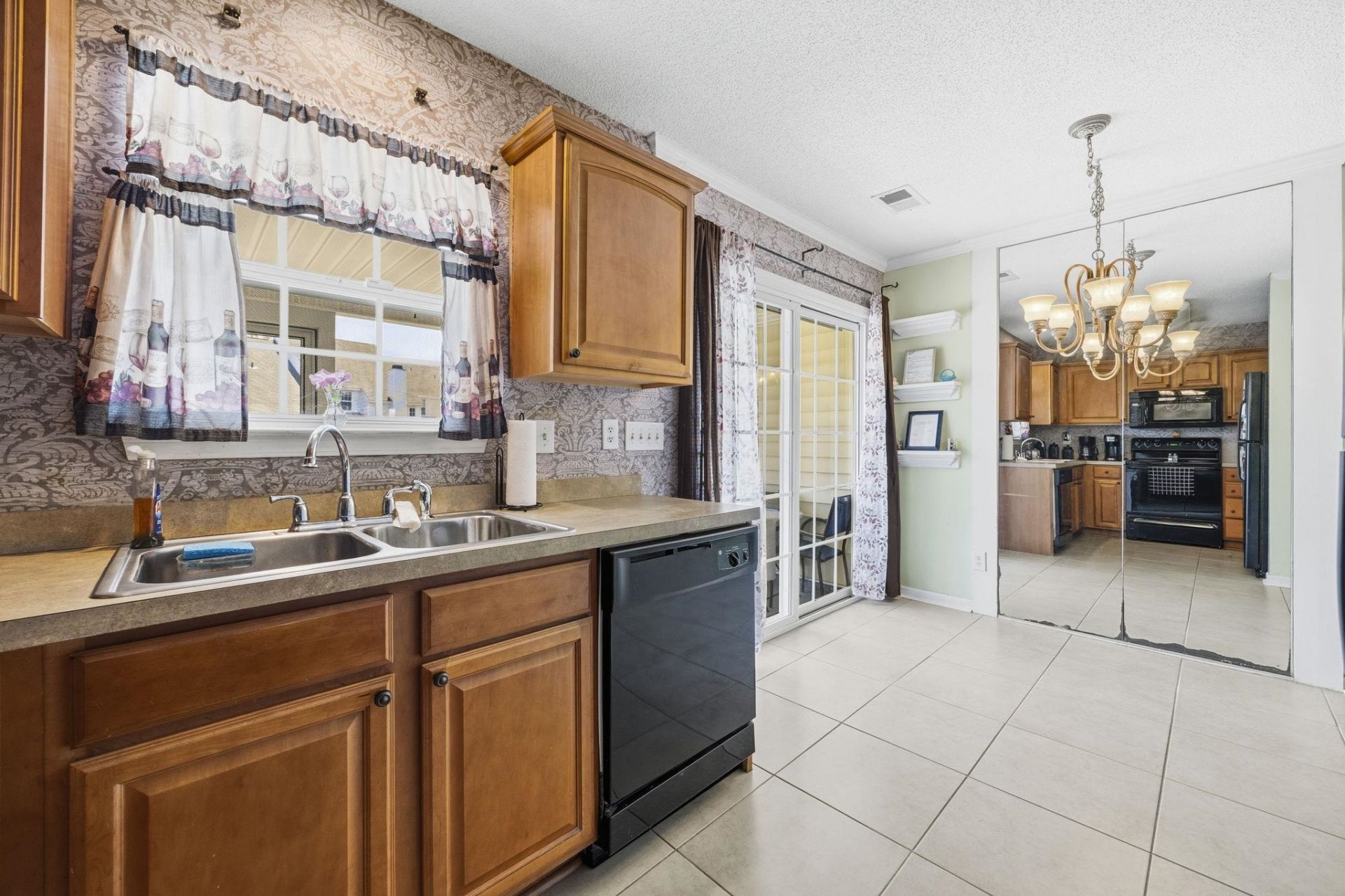 148 Sardis Dr.  Photo 13